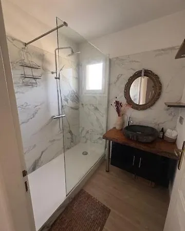 Lumineux 65 M2 A L'entree Ajaccio (Corsica)